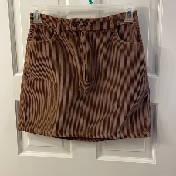 Dresses & Skirts - NWT Hollister Corduroy Skirt